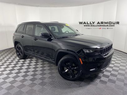Used 2024 Jeep Grand Cherokee Altitude