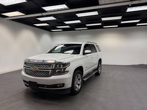 Used 2019 Chevrolet Tahoe LT w/ LT Signature Package AWD/4WD image 1