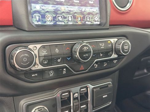 Used 2020 Jeep Wrangler Unlimited Rubicon AWD/4WD image 16