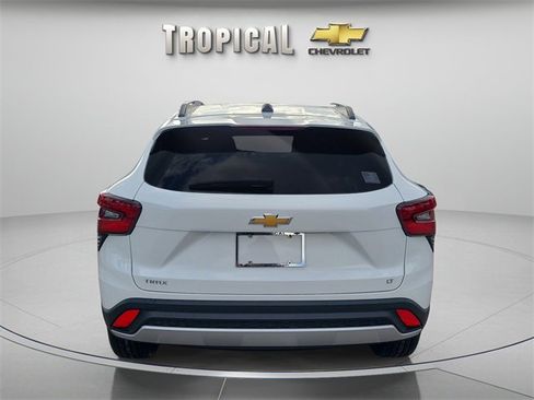 New 2026 Chevrolet Trax LT image 6