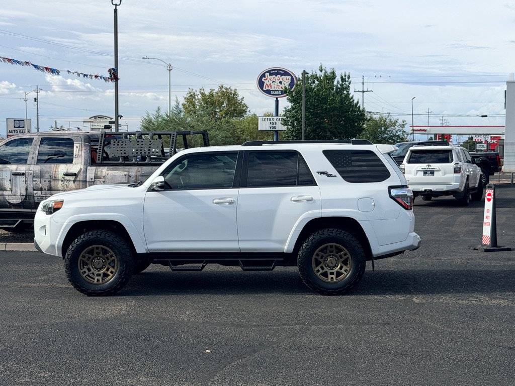 Used 2019 Toyota 4Runner TRD Off-Road Premium AWD/4WD image 2