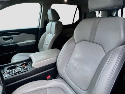 Used 2025 Honda Pilot Touring image 20