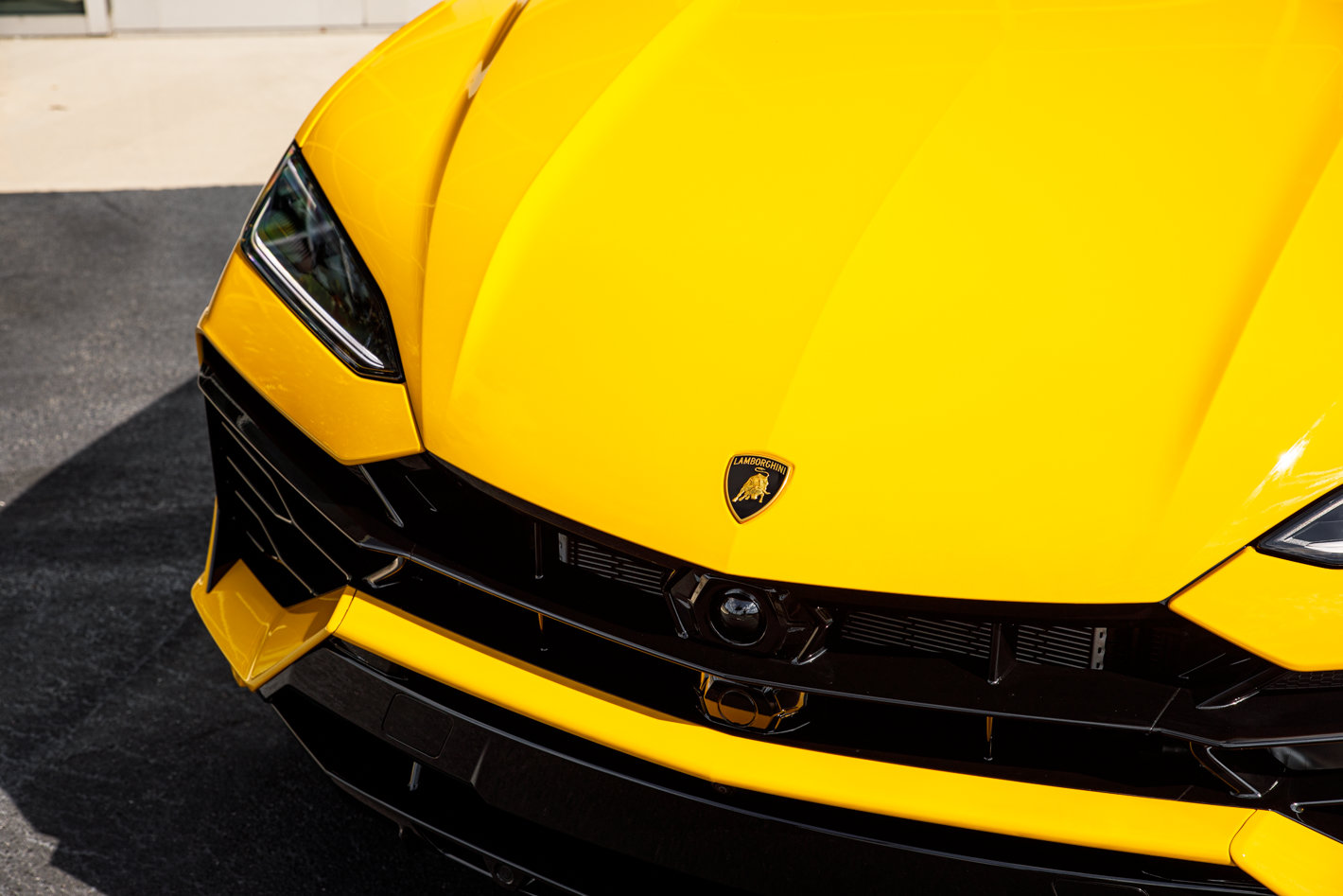 Used 2025 Lamborghini Urus S AWD/4WD image 3