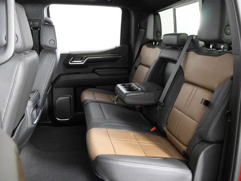 Used 2024 Chevrolet Silverado 1500 High Country w/ High Country Premium Package image 37