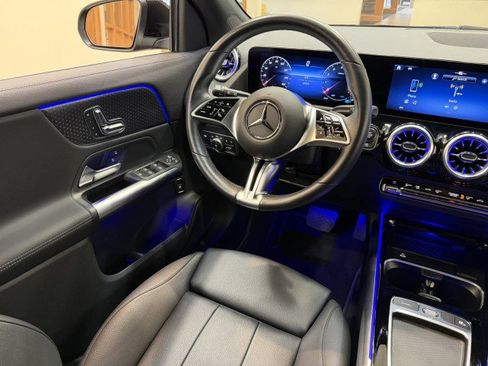 Certified 2025 Mercedes-Benz GLA 250 image 9