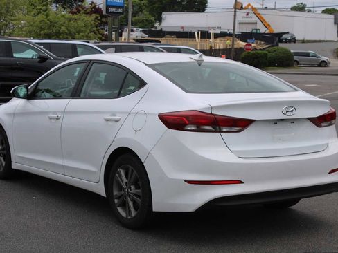 Used 2018 Hyundai Elantra SEL FWD image 3