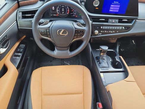 Certified 2024 Lexus ES 350 w/ Premium Package FWD image 15