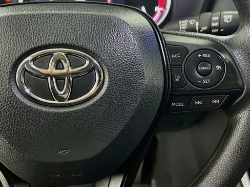 Used 2024 Toyota RAV4 XLE w/ Convenience Package FWD image 20
