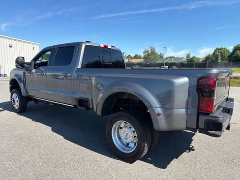 Used 2024 Ford F450 Lariat w/ Lariat Ultimate Package AWD/4WD image 5