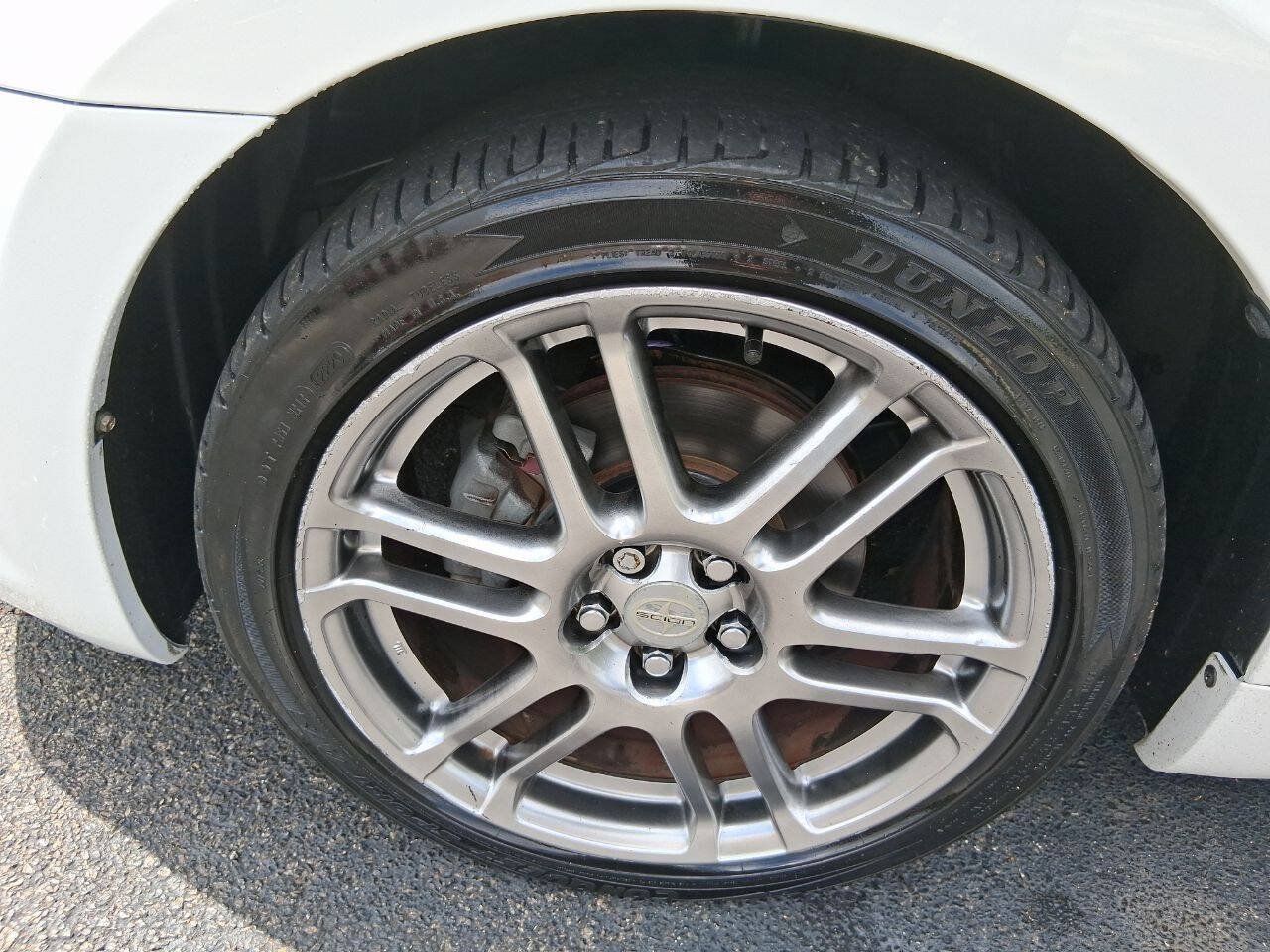 Used 2005 Scion tC FWD image 8