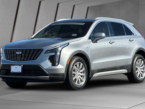 Certified 2023 Cadillac XT4 Premium Luxury image 8