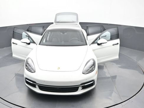 Certified 2020 Porsche Panamera 4 AWD/4WD image 30