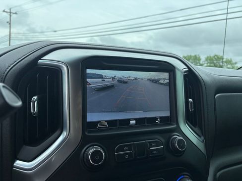 Used 2020 Chevrolet Silverado 1500 LT w/ Texas Edition RWD image 18