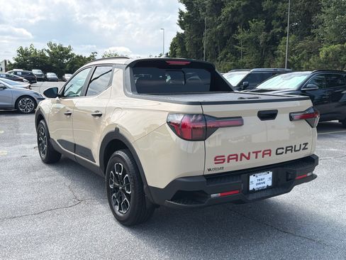 Used 2022 Hyundai Santa Cruz SEL w/ Activity Package FWD image 9