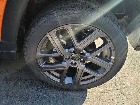 New 2026 Jeep Compass Limited image 9