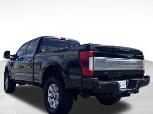 Used 2018 Ford F250 Platinum w/ Platinum Ultimate Package AWD/4WD image 5