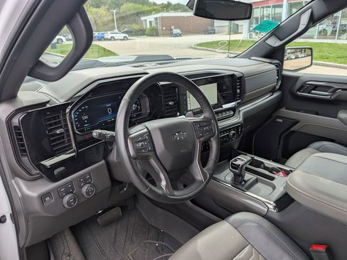 Used 2024 Chevrolet Silverado 1500 ZR2 AWD/4WD image 19