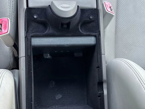 Used 2011 INFINITI G37 Journey w/ Premium Pkg image 41