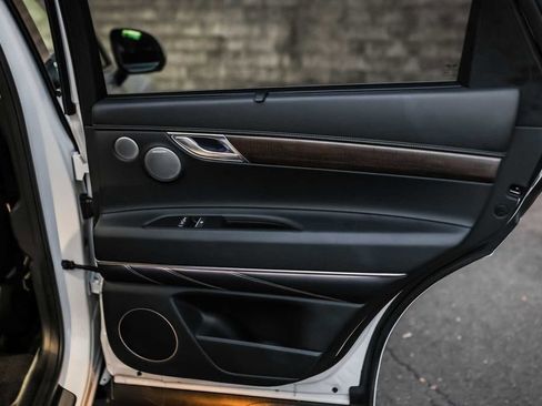 Used 2025 Genesis GV80 3.5T Advanced image 15