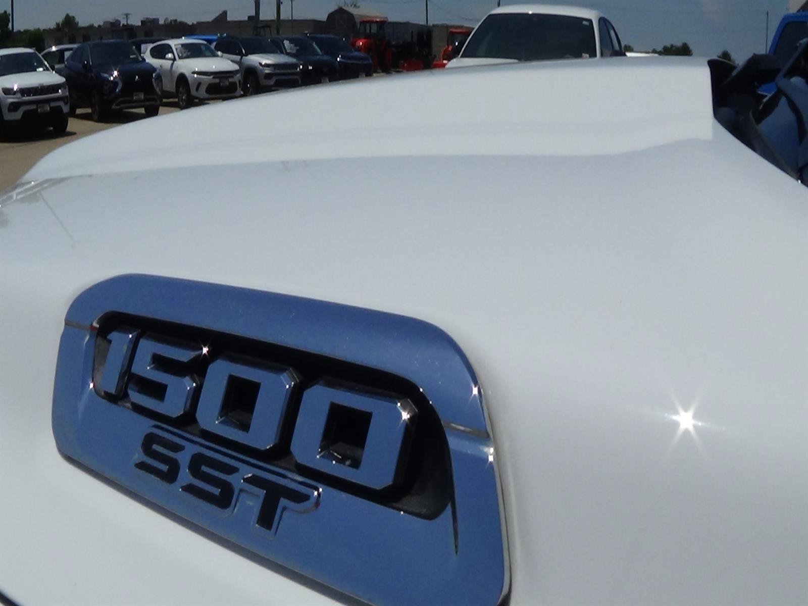 Used 2025 RAM 1500 Big Horn AWD/4WD image 15