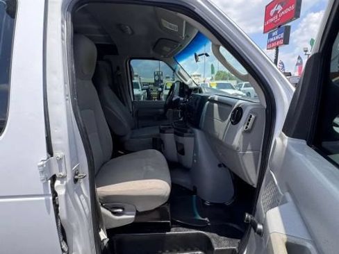 Used 2014 Ford E-150 and Econoline 150 RWD image 14