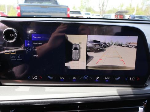 New 2026 Chevrolet Traverse LT AWD/4WD image 24