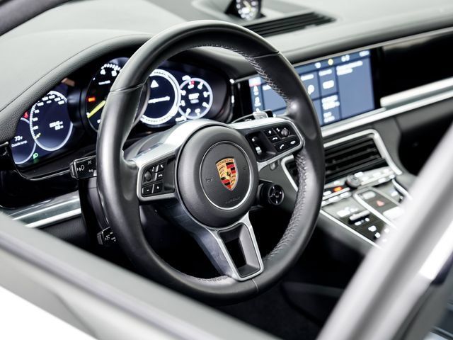 Used 2019 Porsche Panamera 4 AWD/4WD image 9