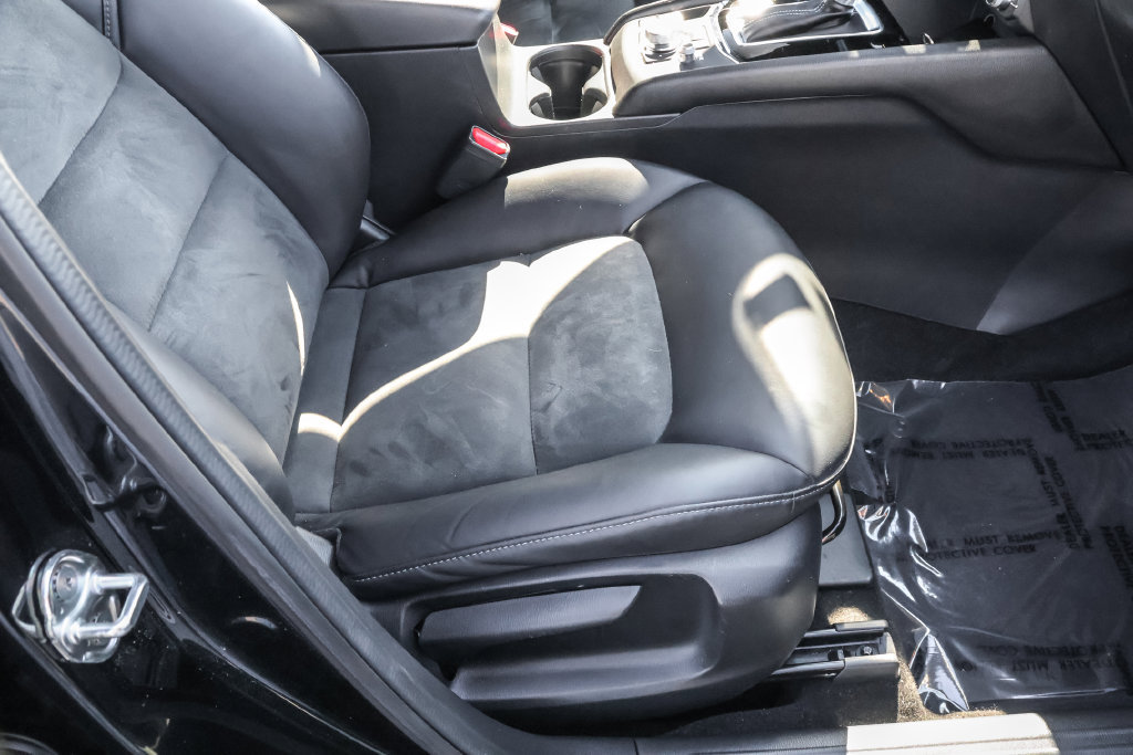 Used 2020 MAZDA CX-5 Touring AWD/4WD image 39