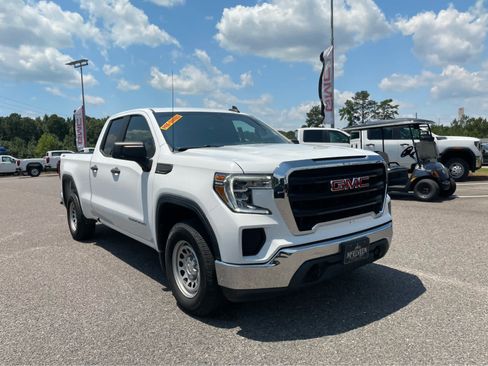 Used 2021 GMC Sierra 1500 4x4 Double Cab w/ Convenience Package image 3