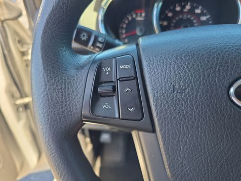 Used 2011 Kia Sorento 2WD w/ Convenience Pkg image 20