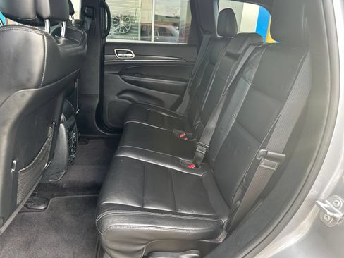 Used 2017 Jeep Grand Cherokee Limited AWD/4WD image 17