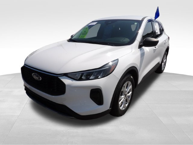 Certified 2023 Ford Escape Active w/ Cold Weather Package FWD image 3