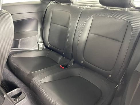 Used 2018 Volkswagen Beetle 2.0T S FWD image 12
