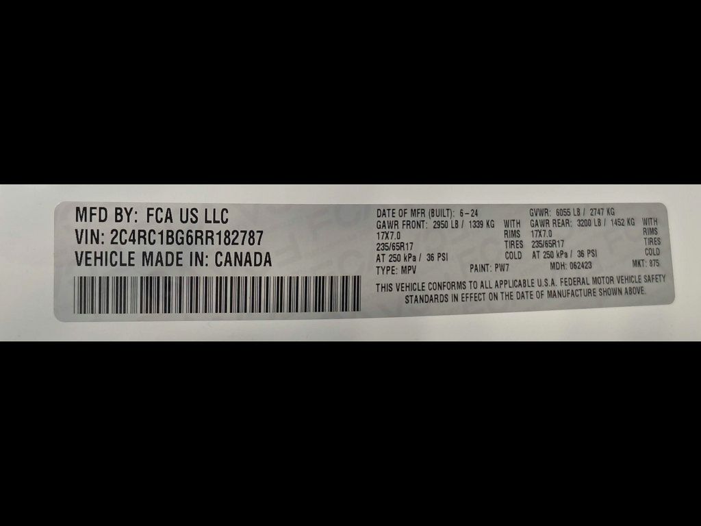Used 2024 Chrysler Pacifica Touring-L FWD image 62