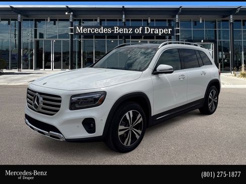 Used 2026 Mercedes-Benz GLB 250 4MATIC image 1