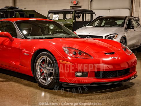 Used 2007 Chevrolet Corvette Z06 w/ Preferred Equipment Group RWD image 14