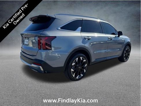 Certified 2024 Kia Sorento EX w/ Panoramic Sunroof Package FWD image 6
