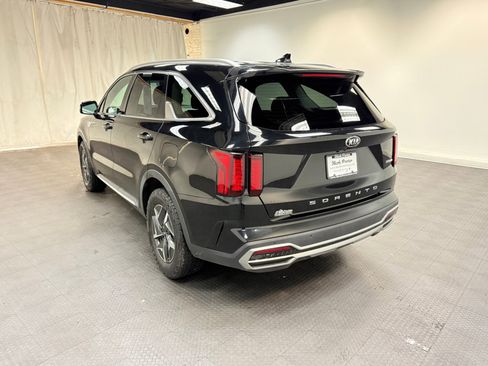 Used 2021 Kia Sorento S image 3