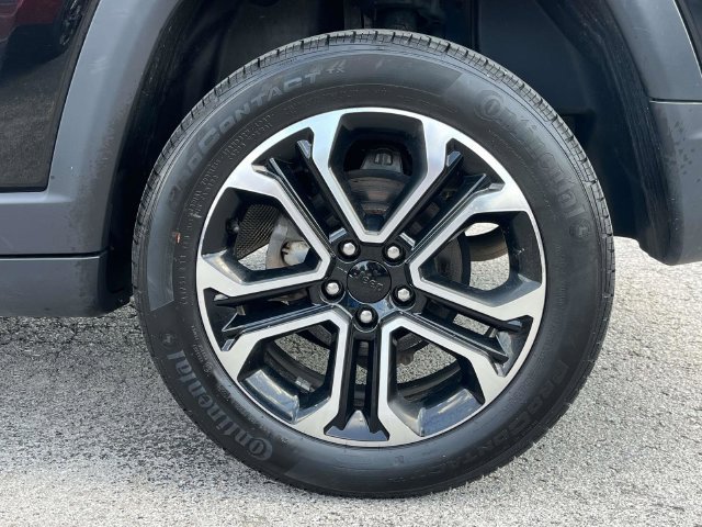 Used 2024 Jeep Compass Limited AWD/4WD image 11