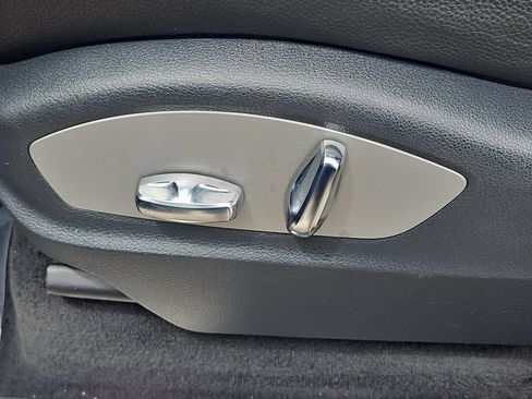 Used 2018 Porsche Cayenne AWD/4WD image 23