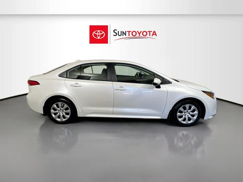 Used 2026 Toyota Corolla LE FWD image 2