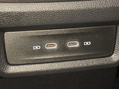 New 2026 Volkswagen Taos SEL image 12