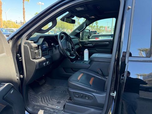 Used 2024 GMC Sierra 2500 AT4 w/ Max Trailering Package image 4