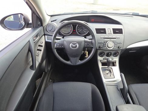 Used 2011 MAZDA MAZDA3 i Touring FWD image 20