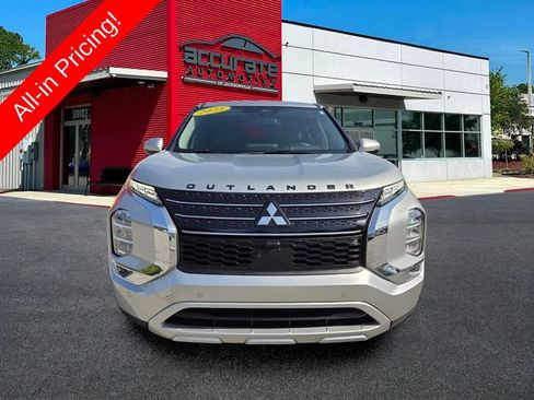 Used 2023 Mitsubishi Outlander SE FWD image 8