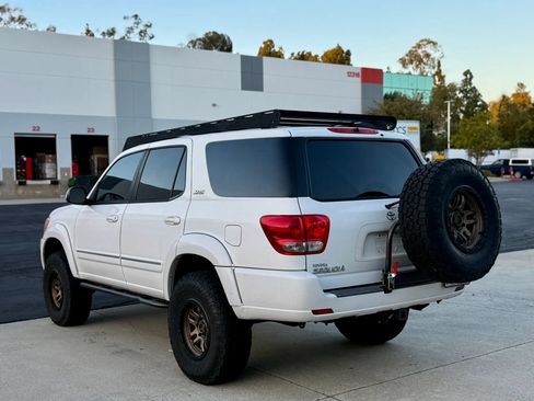Used 2006 Toyota Sequoia SR5 AWD/4WD image 13