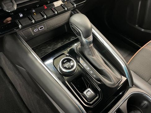 Certified 2024 GMC Canyon AT4 w/ Technology Package image 33