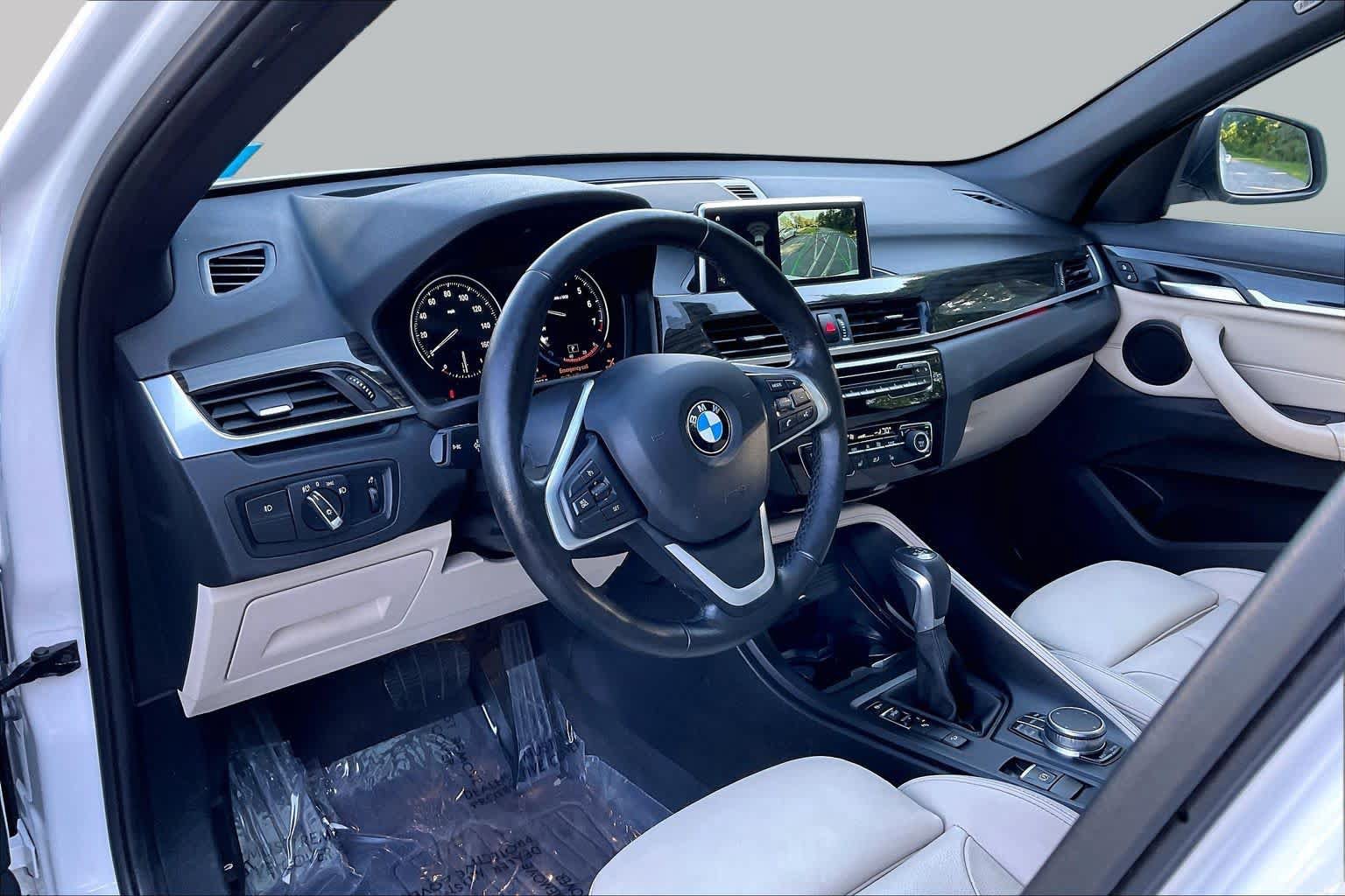 Used 2018 BMW X1 xDrive28i w/ Premium Package AWD/4WD image 17