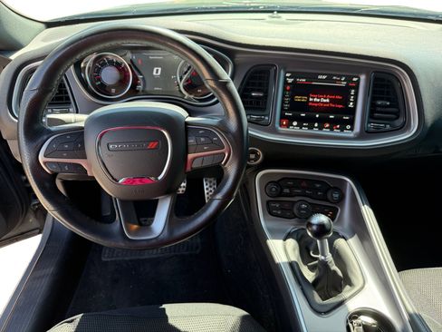 Used 2019 Dodge Challenger R/T Scat Pack RWD image 12