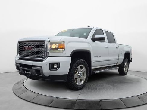 Used 2015 GMC Sierra 2500 Denali image 6